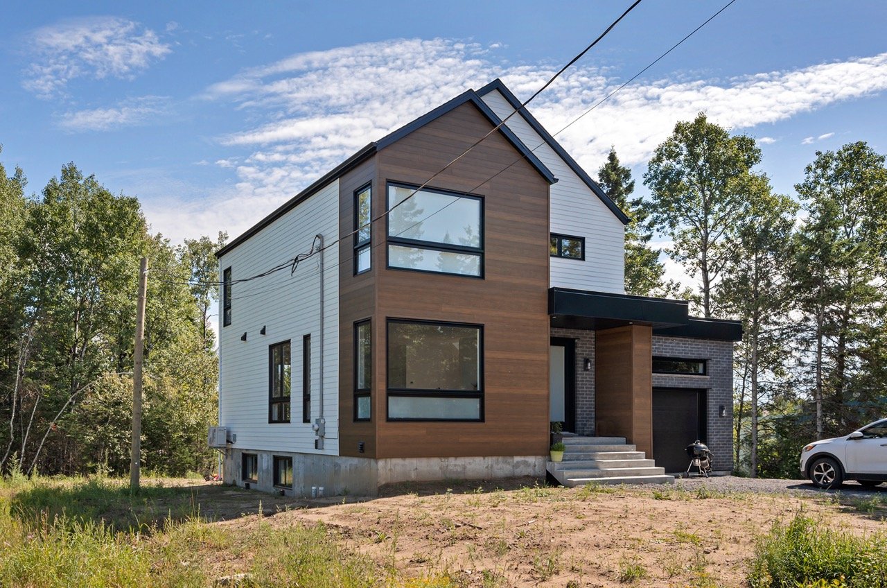 Maison Sequoia vue côté – grande taille